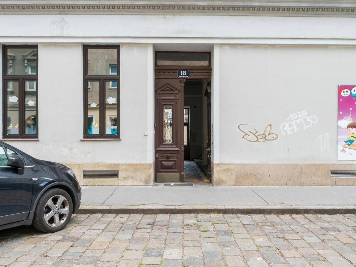 Elegant Apartment In Vienna With Patio المظهر الخارجي الصورة